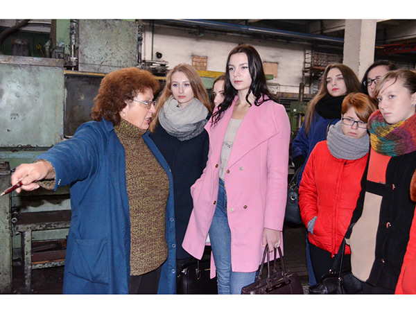 Первокурсники инженерного факультета посетили ОАО «Барановичский завод станкопринадлежностей»