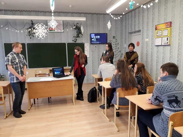 Студенты факультета педагогики и психологии встретились со старшеклассниками Мирской, Жемчужненской и Полонковской школ