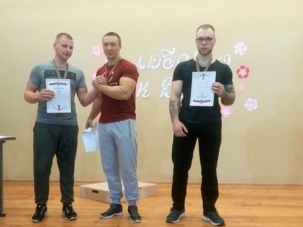 Команда университета приняла участие в открытом Кубке Беларуси по армреслингу среди мужчин и женщин