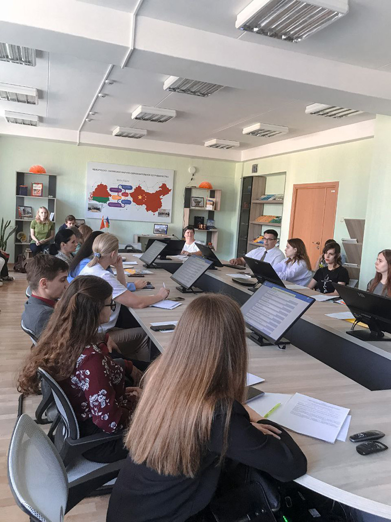 В БарГУ организовано проектное кафе «Грантовая поддержка» для для молодых учёных и студентов!