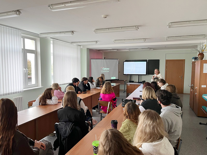 Семінар «Нейрасеткі ў дапамогу будучаму педагогу: агляд і ключавыя тэмы» на факультэце педагогікі і псіхалогіі