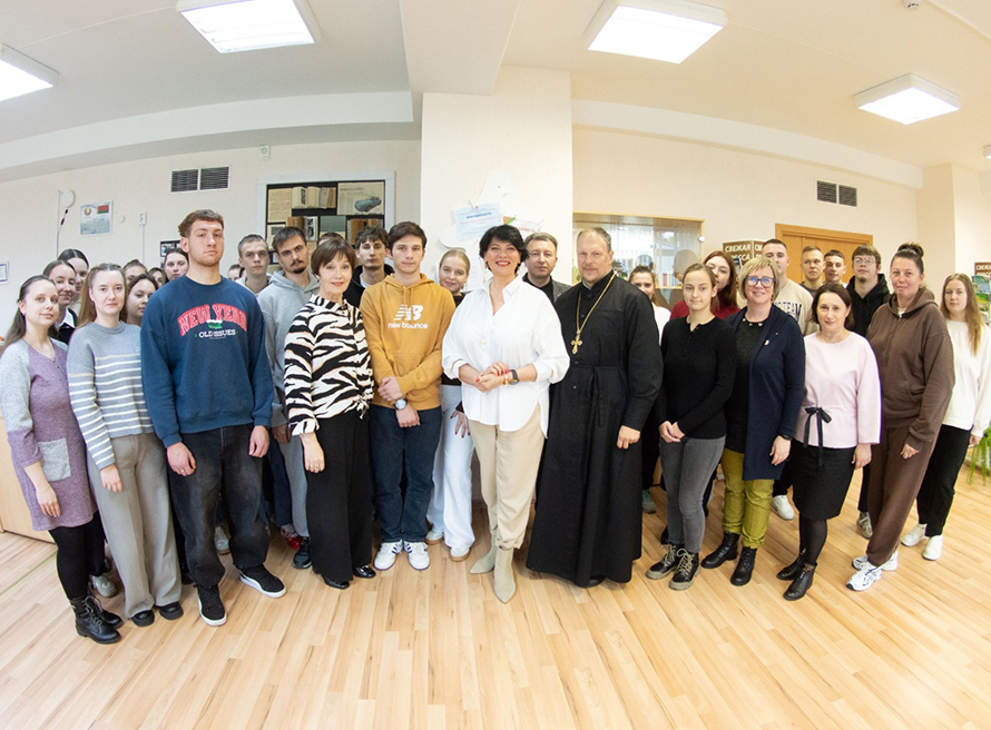 День отца — в библиотеке БарГУ