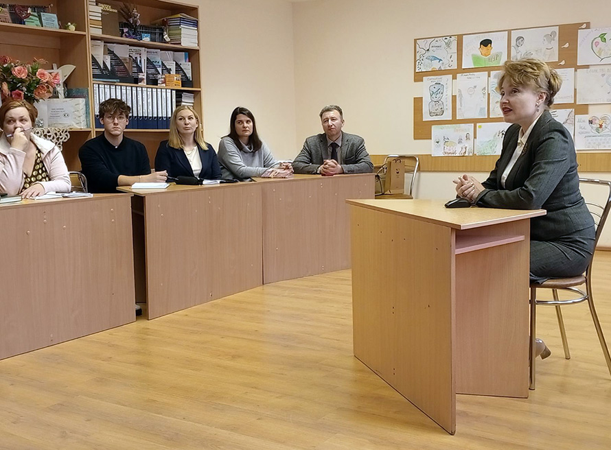 Приглашённый лектор на факультете педагогики и психологии БарГУ