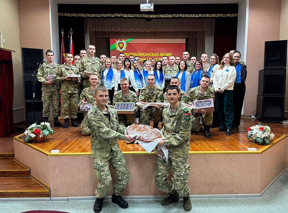 Визит к защитникам: пироги для тех, кто на страже мирного неба над нашей страной.
