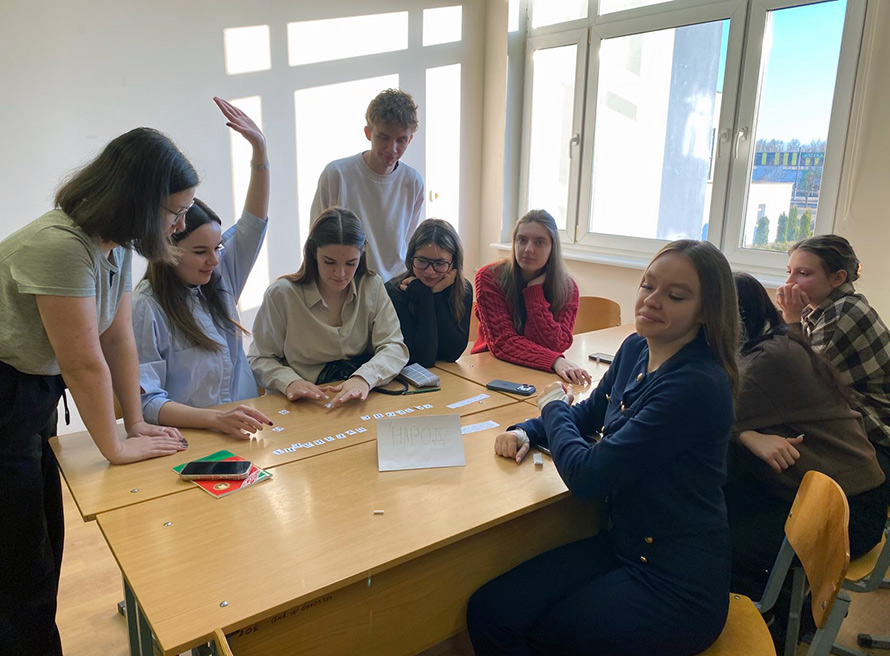 Интерактивная площадка ко Дню Конституции Республики Беларусь на лингвистическом факультете