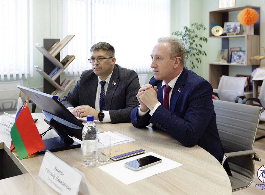 В БарГУ состоялся научно-практический семинар, посвященный Дню единения народов Беларуси и России 
